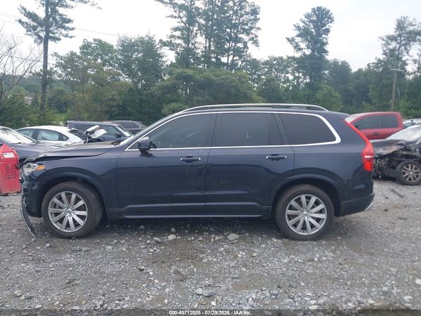 2016 VOLVO XC90 T6 MOMENTUM