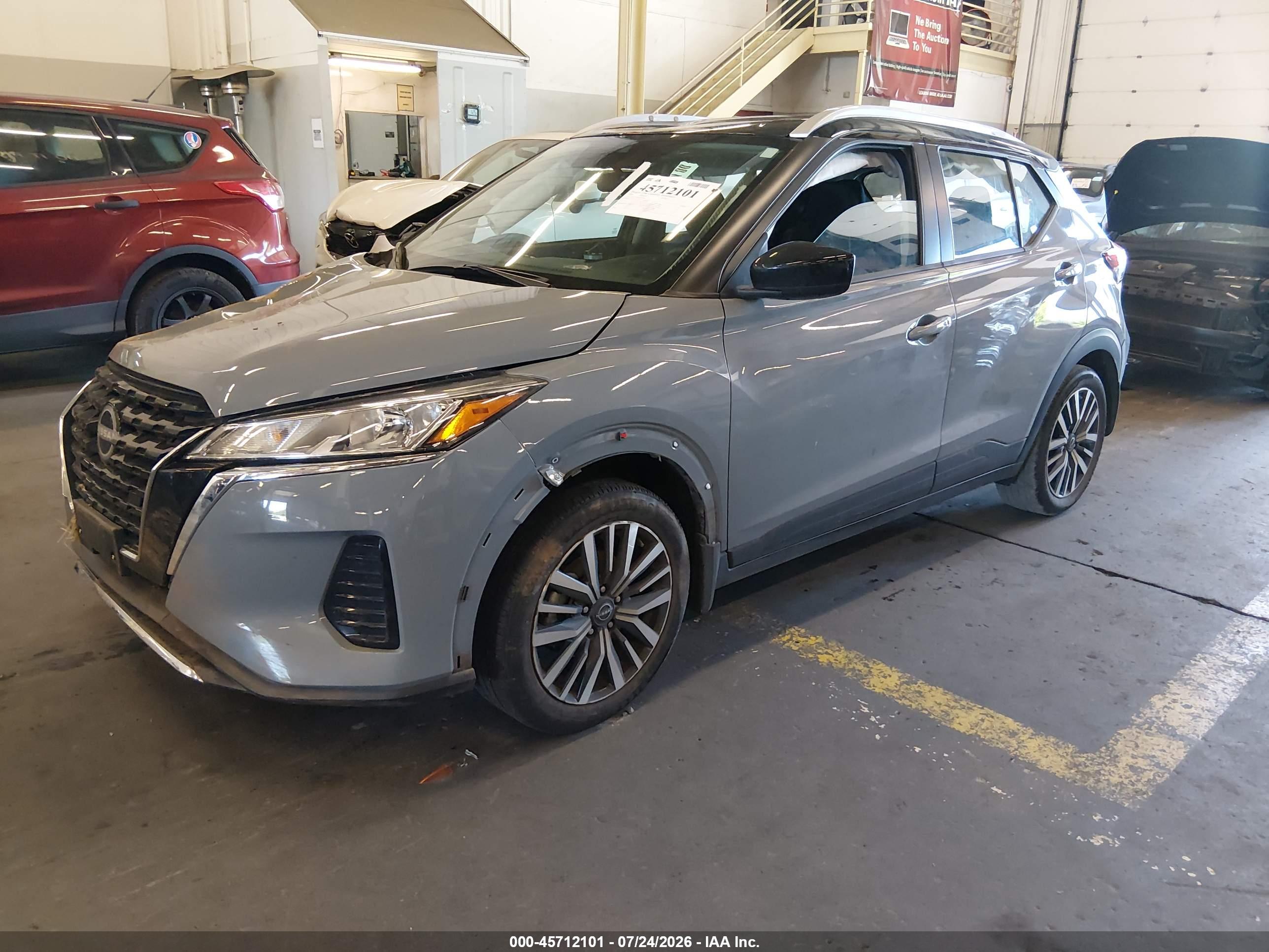 2024 NISSAN KICKS SV XTRONIC CVT — I2