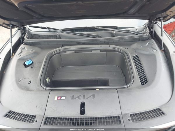 2025 KIA EV9 LAND