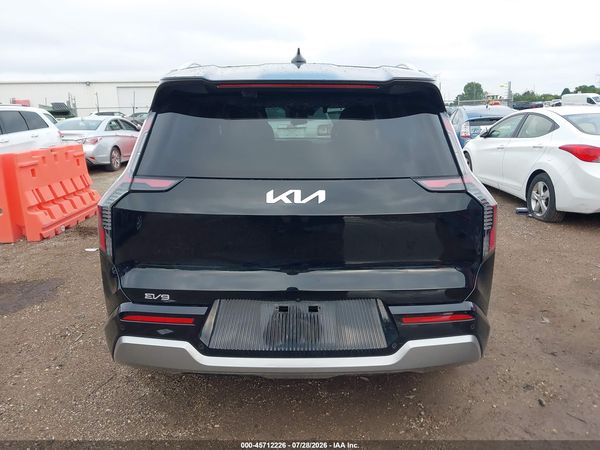 2025 KIA EV9 LAND