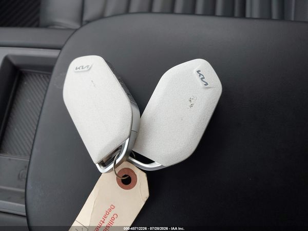 2025 KIA EV9 LAND