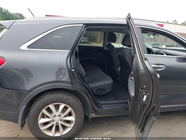 2017 KIA SORENTO 2.4L LX