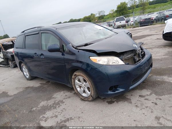 2012 TOYOTA SIENNA LE V6 8 PASSENGER