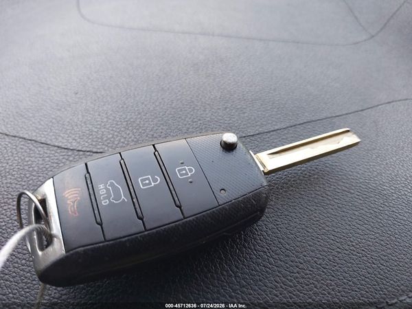 2016 KIA SORENTO 2.4L LX