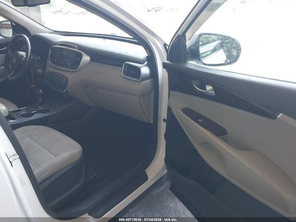 2016 KIA SORENTO 2.4L LX