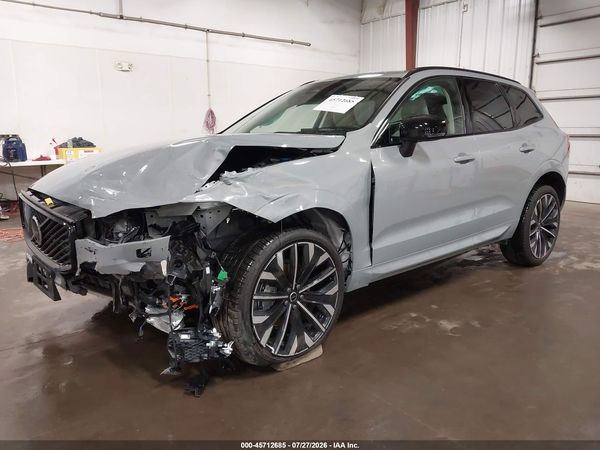 2026 VOLVO XC60 B5 ULTRA