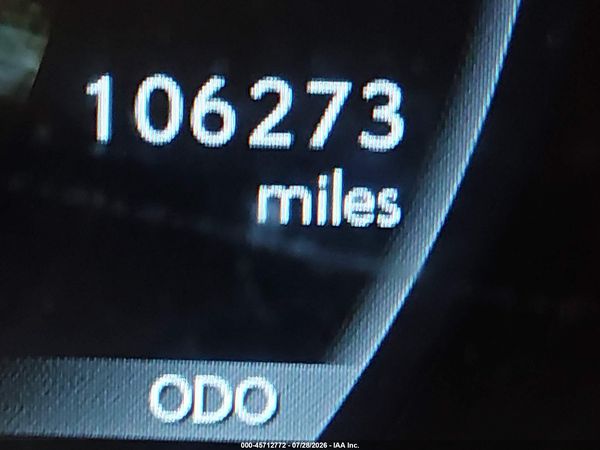 2016 LEXUS IS 200T