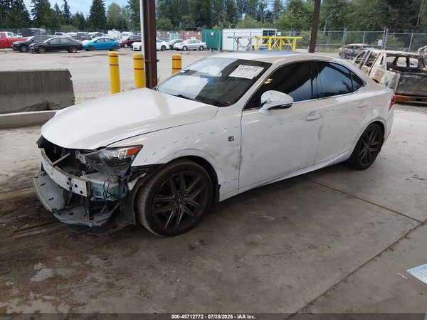 2016 LEXUS IS 200T