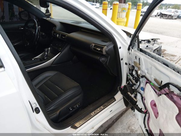 2016 LEXUS IS 200T