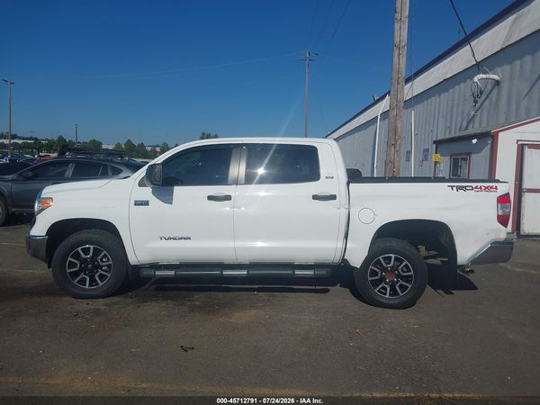 2016 TOYOTA TUNDRA