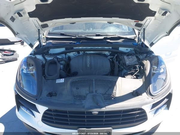 2019 PORSCHE MACAN