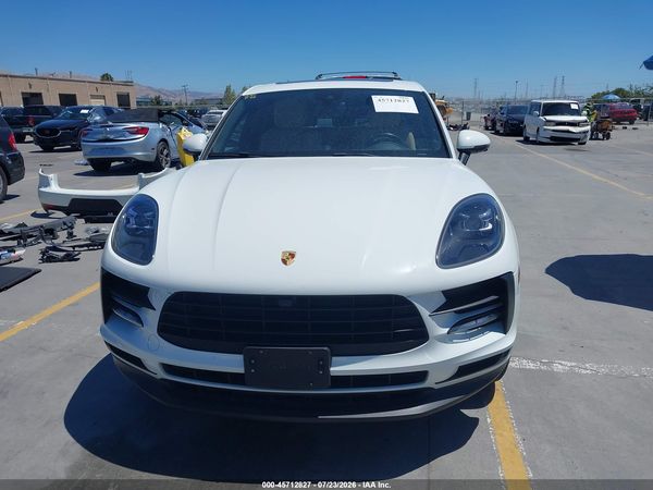 2019 PORSCHE MACAN