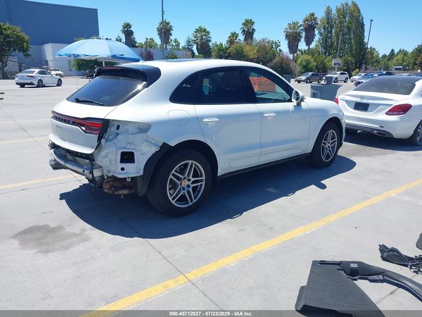 2019 PORSCHE MACAN