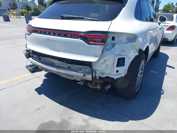 2019 PORSCHE MACAN