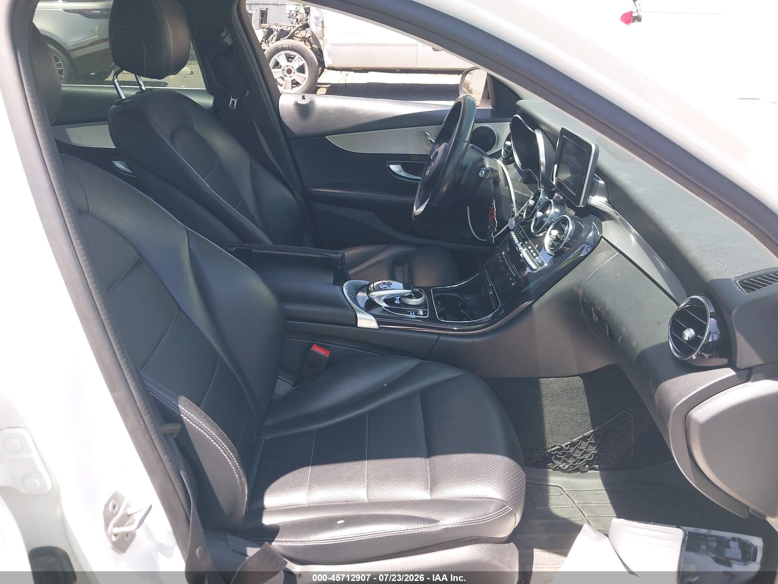 2016 MERCEDES-BENZ C 300 C300