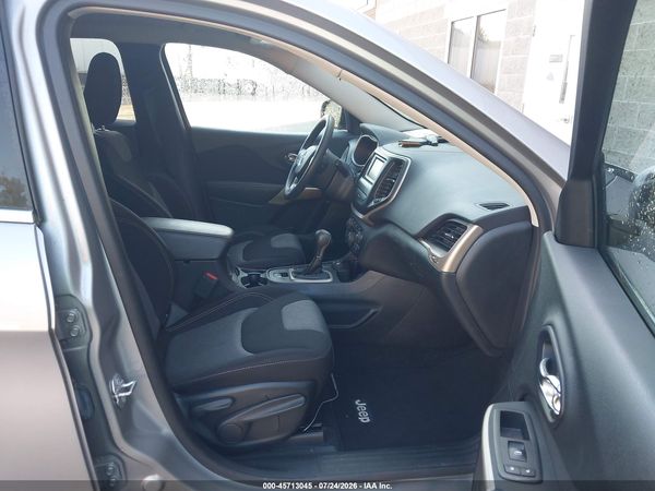 2018 JEEP CHEROKEE LATITUDE 4X4