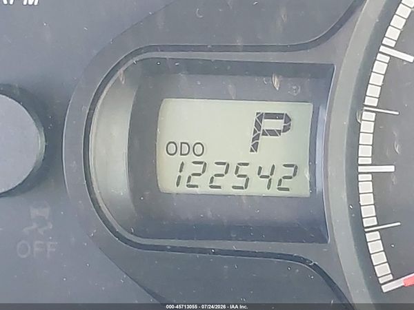 2014 TOYOTA SIENNA LE V6 8 PASSENGER