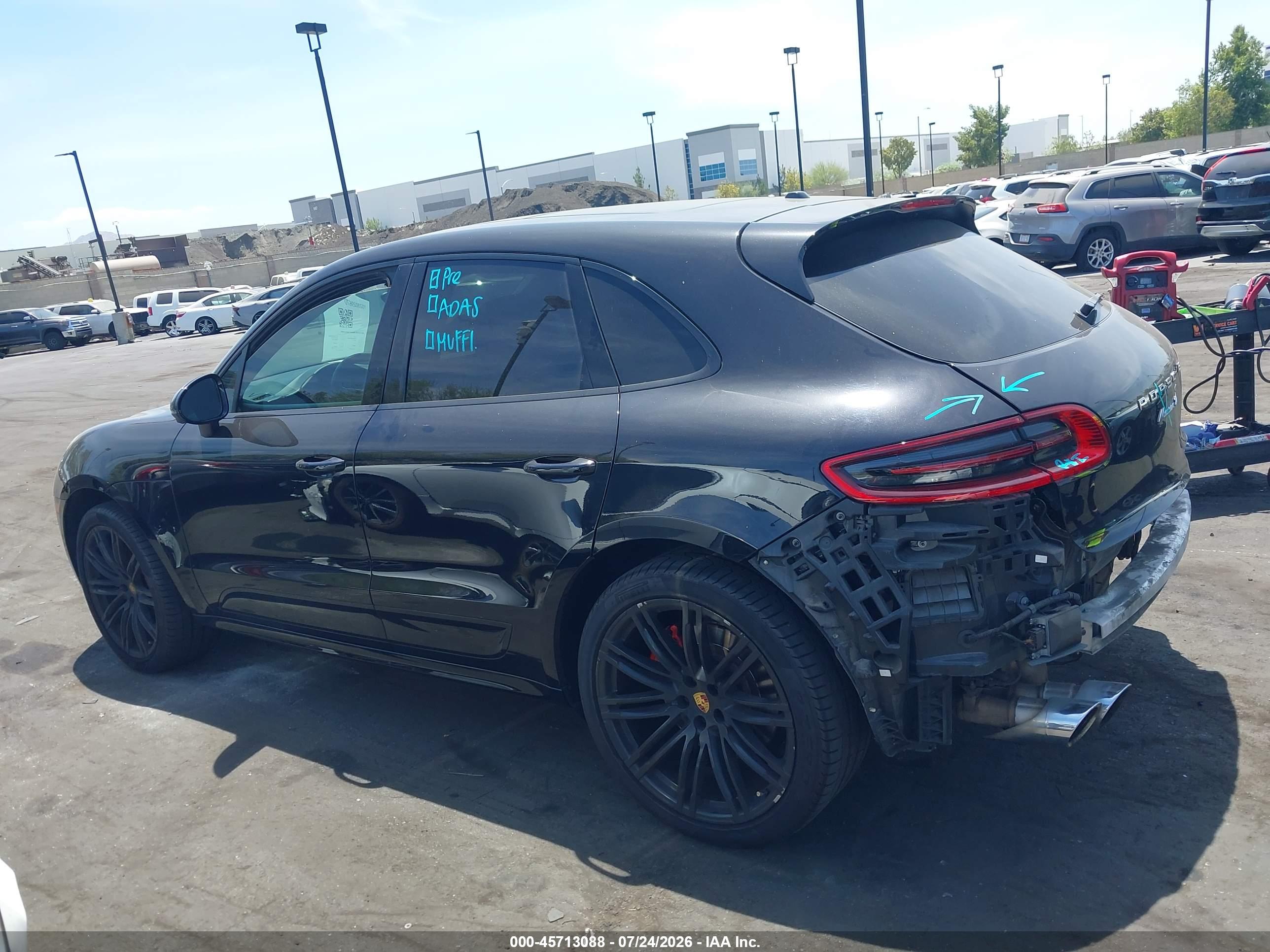 2017 PORSCHE MACAN