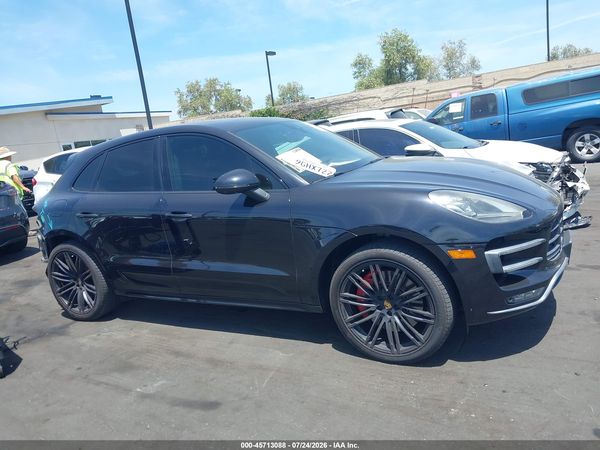 2017 PORSCHE MACAN