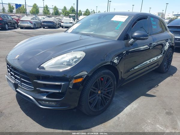 2017 PORSCHE MACAN