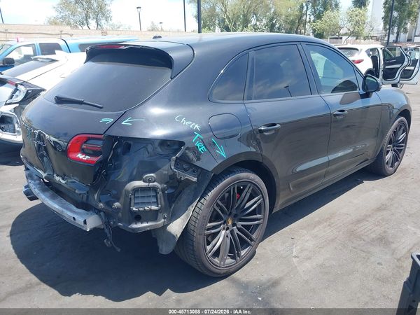 2017 PORSCHE MACAN