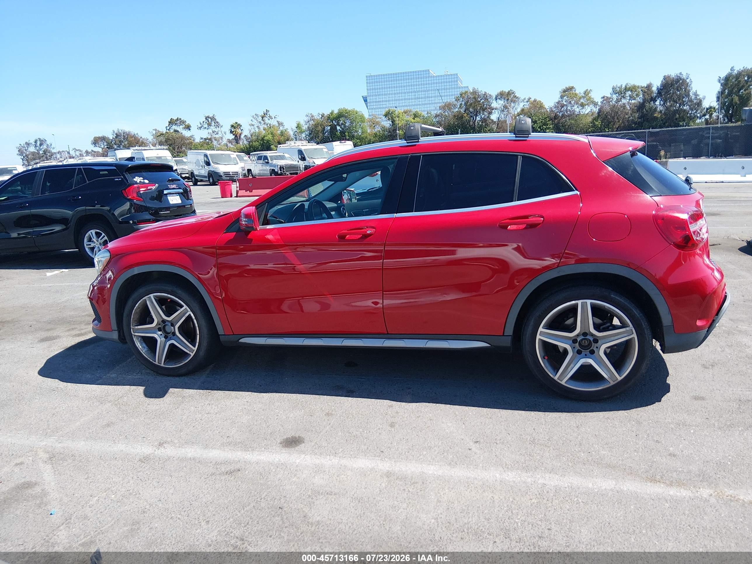 2015 MERCEDES-BENZ GLA 250 4MATIC