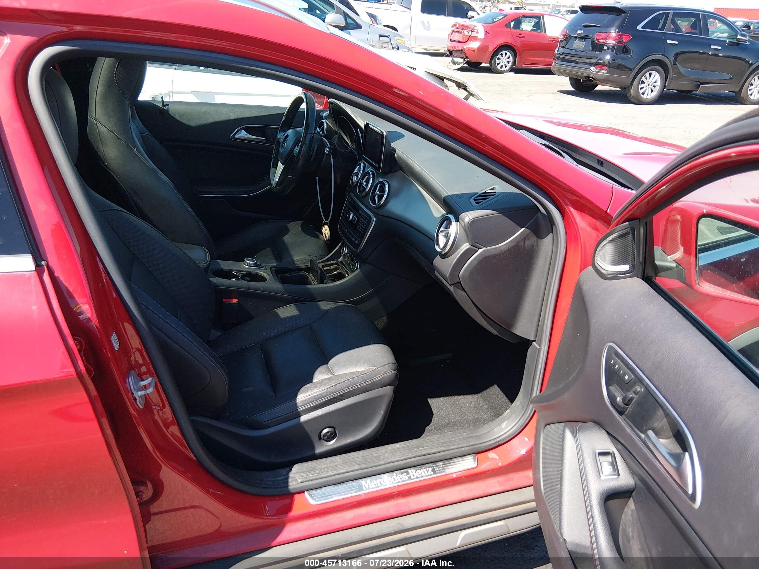 2015 MERCEDES-BENZ GLA 250 4MATIC