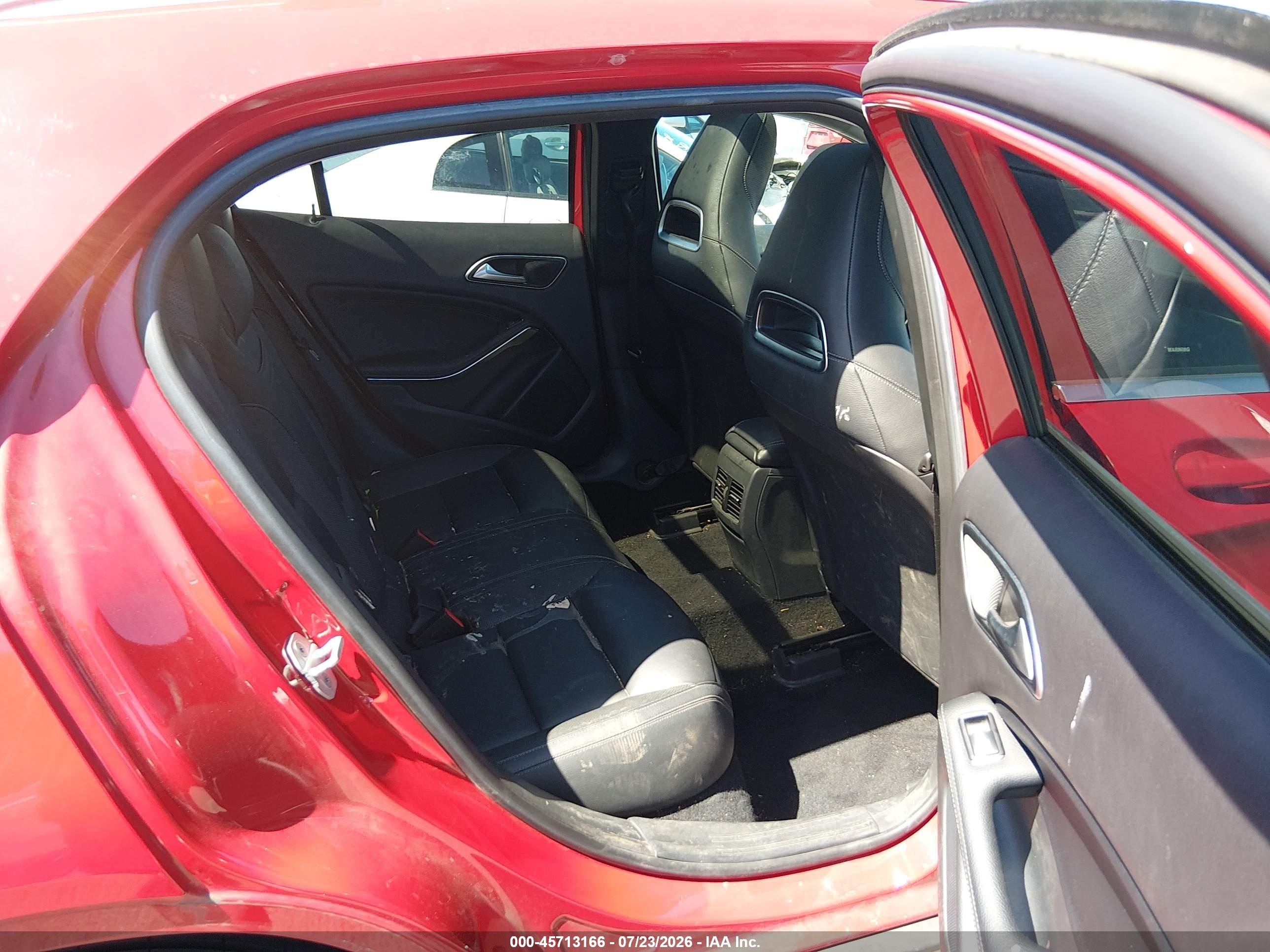 2015 MERCEDES-BENZ GLA 250 4MATIC