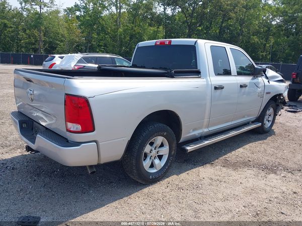 2019 RAM 1500 CLASSIC EXPRESS  4X2 6'4 BOX