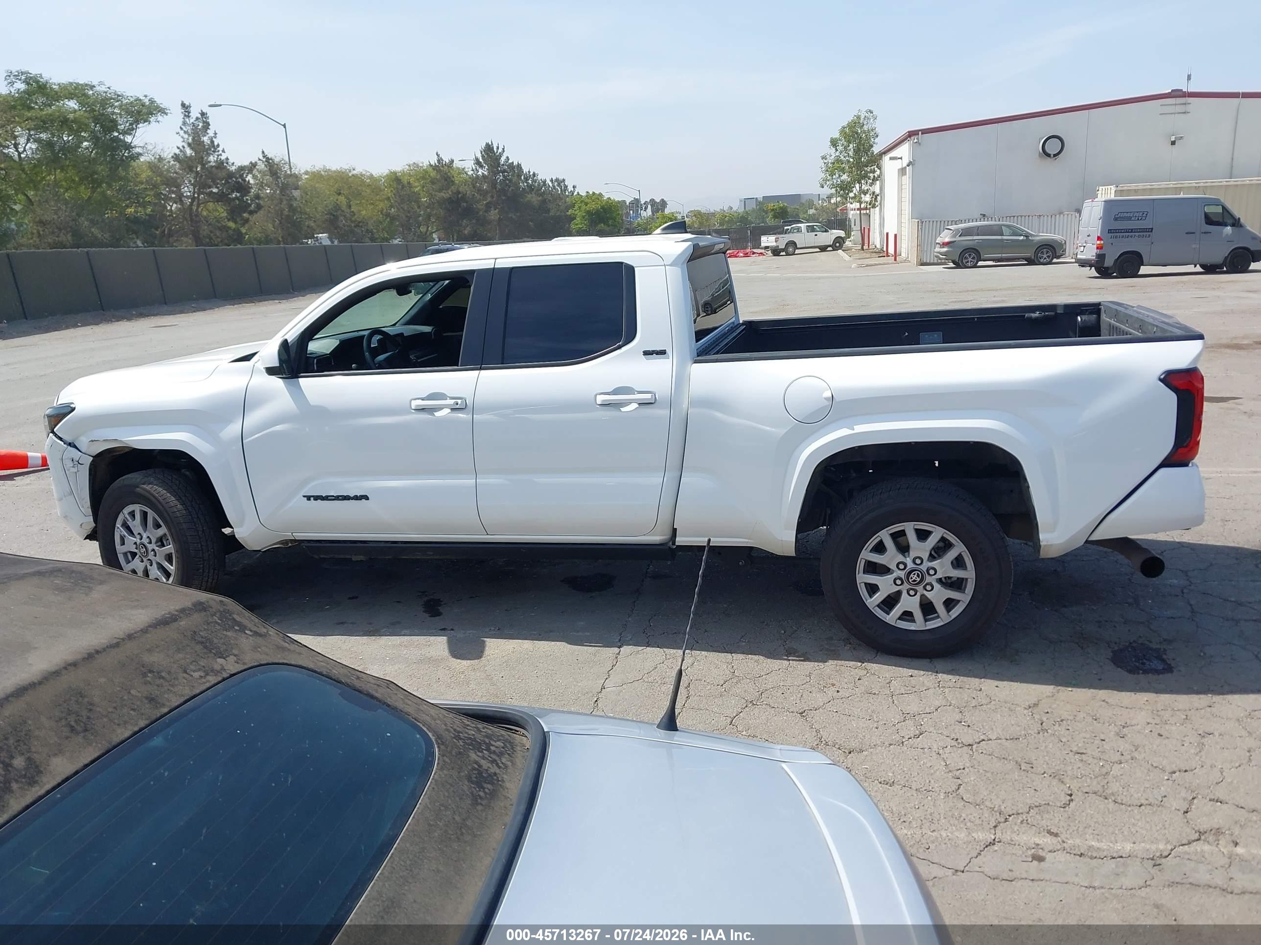 2025 TOYOTA TACOMA SR5