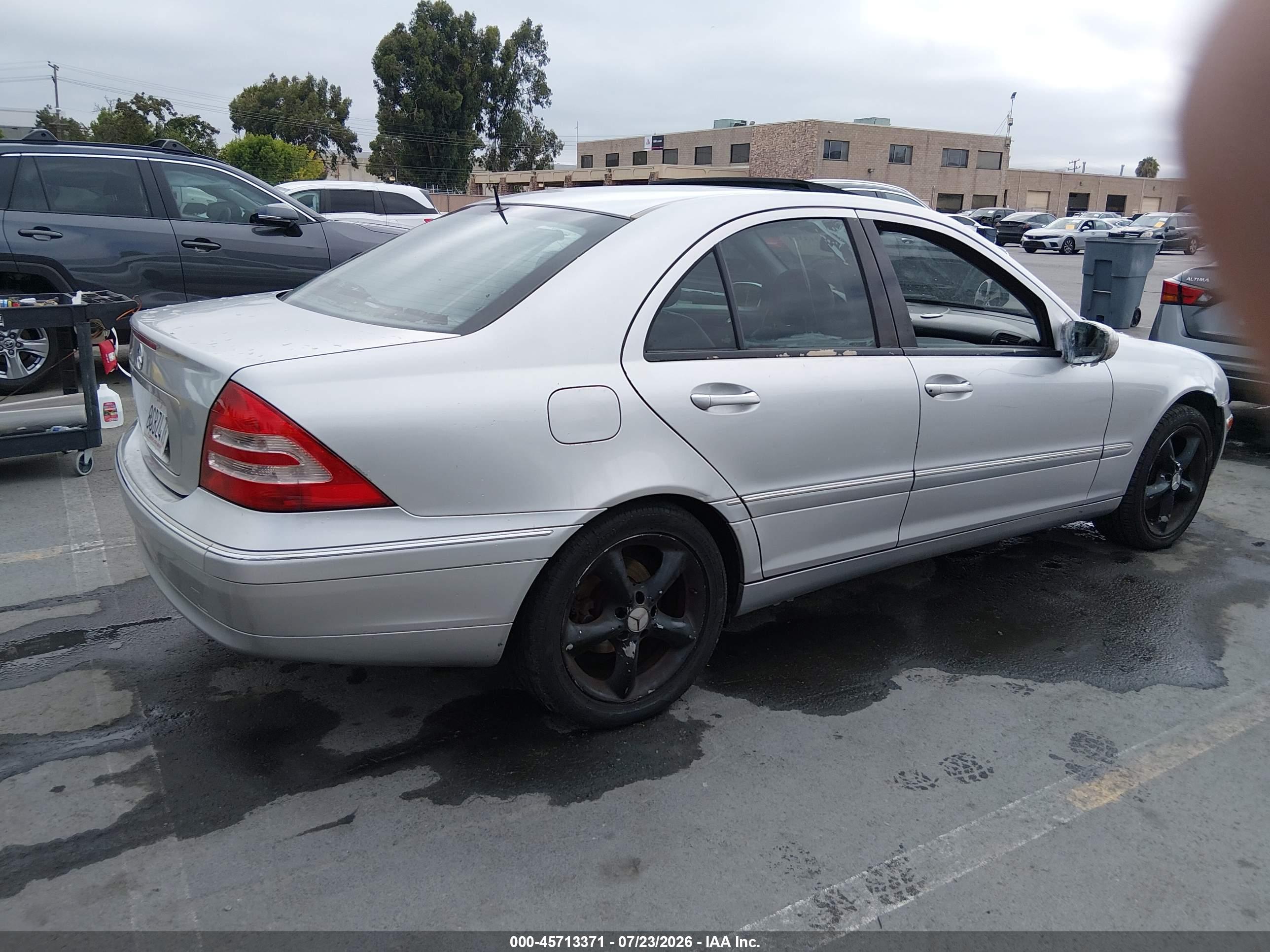 2002 MERCEDES-BENZ C 240 C240