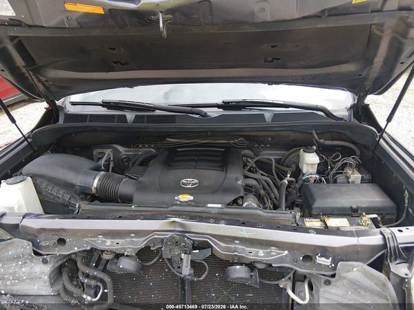 2017 TOYOTA TUNDRA SR5 5.7L V8