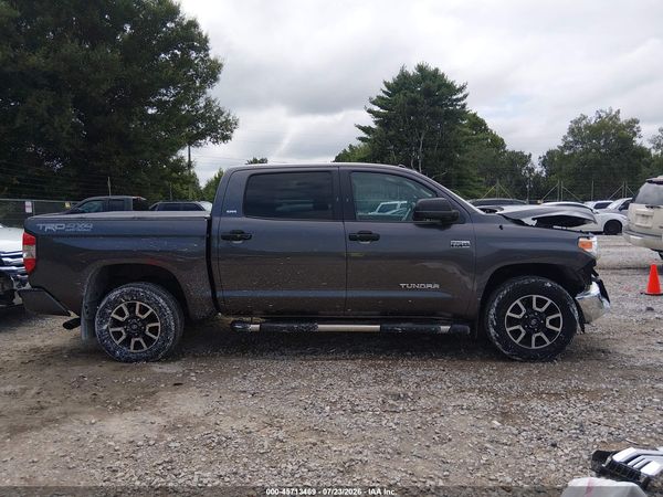 2017 TOYOTA TUNDRA SR5 5.7L V8
