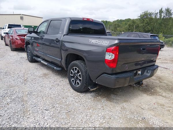 2017 TOYOTA TUNDRA SR5 5.7L V8