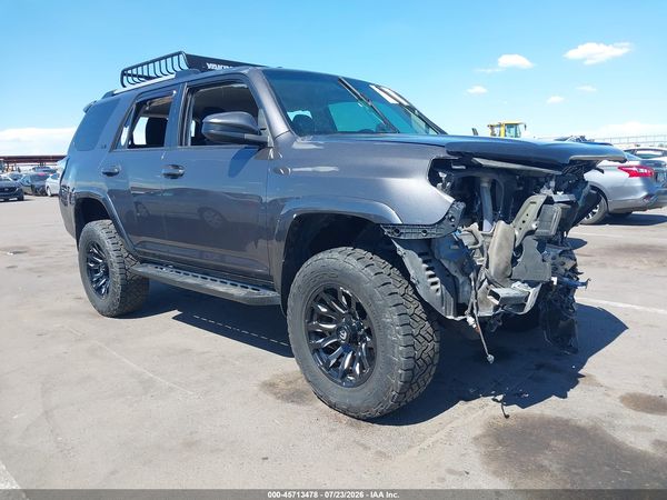 2019 TOYOTA 4RUNNER SR5