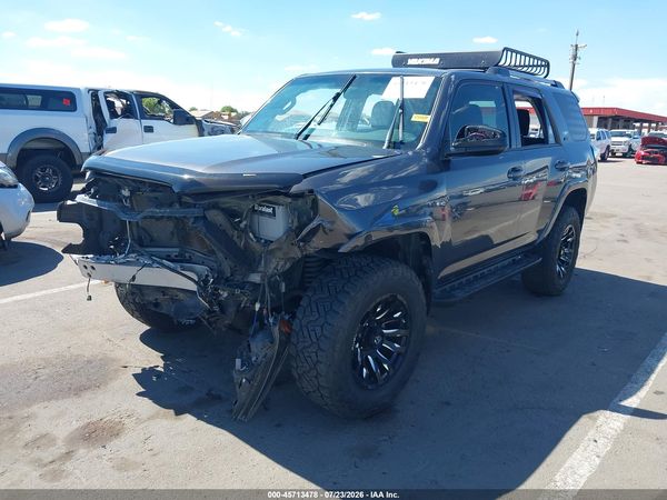 2019 TOYOTA 4RUNNER SR5
