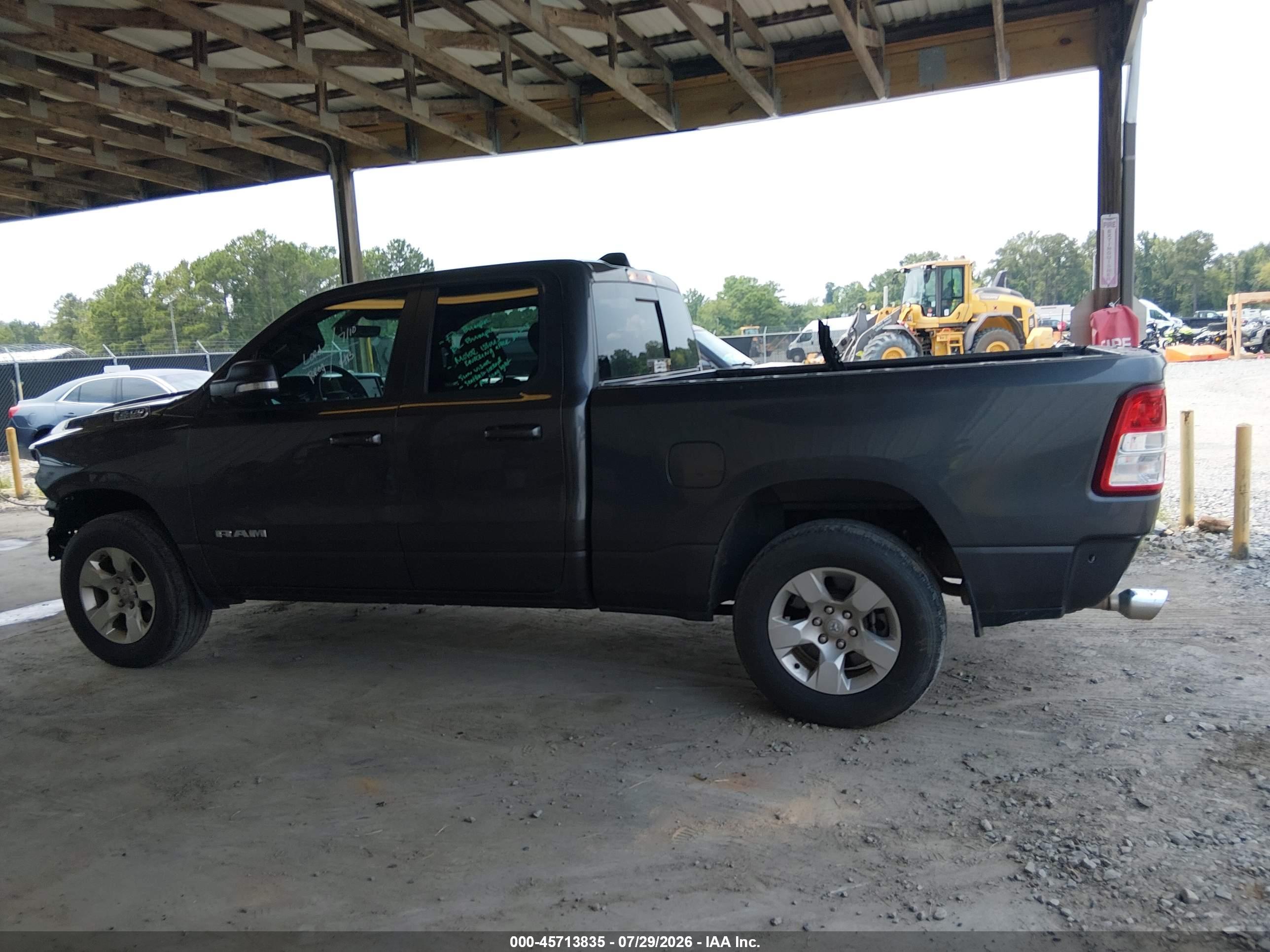 2022 RAM 1500 BIG HORN  4X2 6'4 BOX