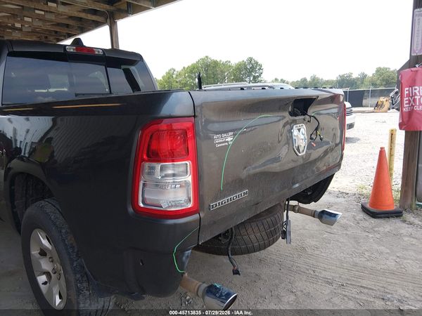 2022 RAM 1500 BIG HORN  4X2 6'4 BOX
