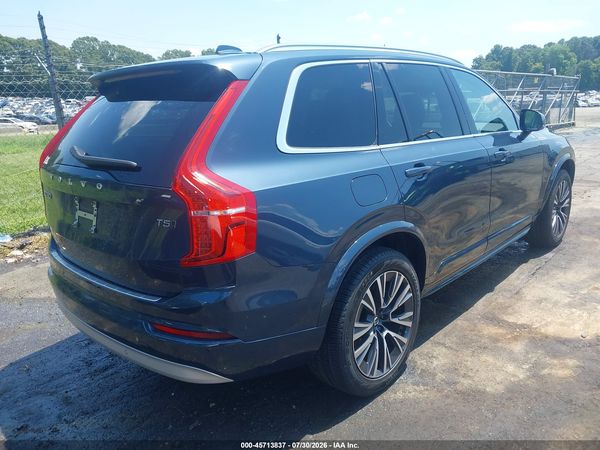 2022 VOLVO XC90 T5 MOMENTUM 7 PASSENGER