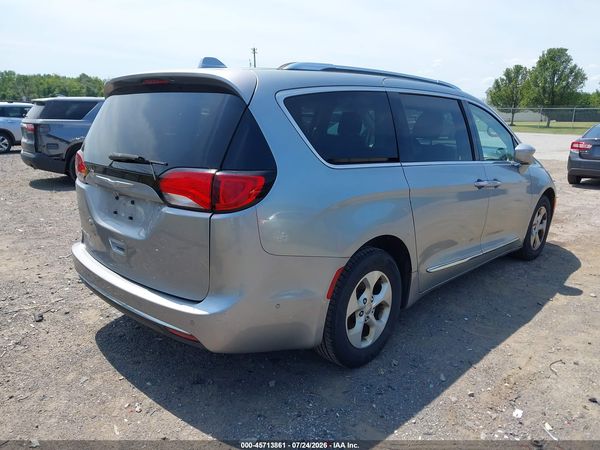 2017 CHRYSLER PACIFICA TOURING-L PLUS — I4