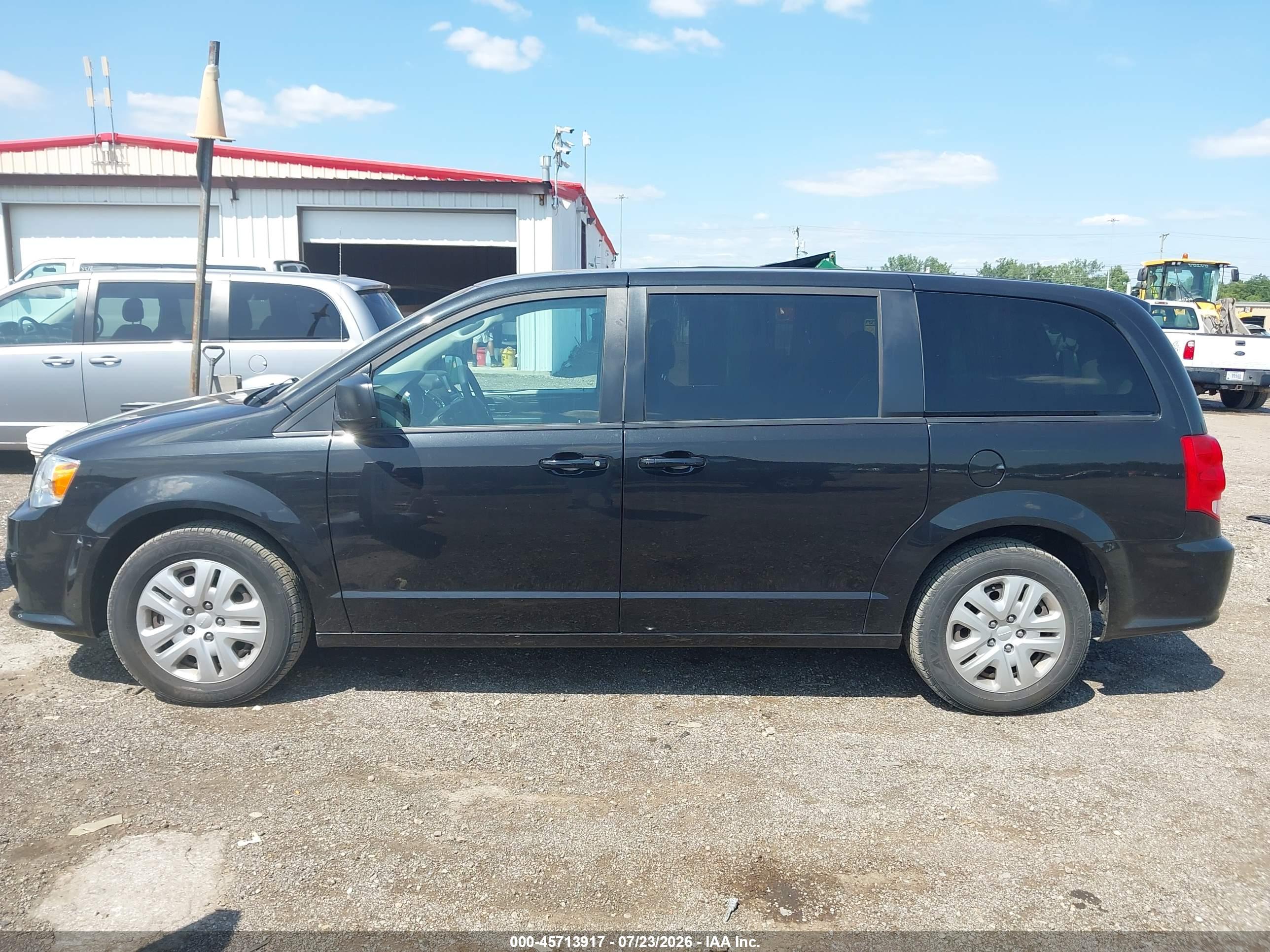 2018 DODGE GRAND CARAVAN SE