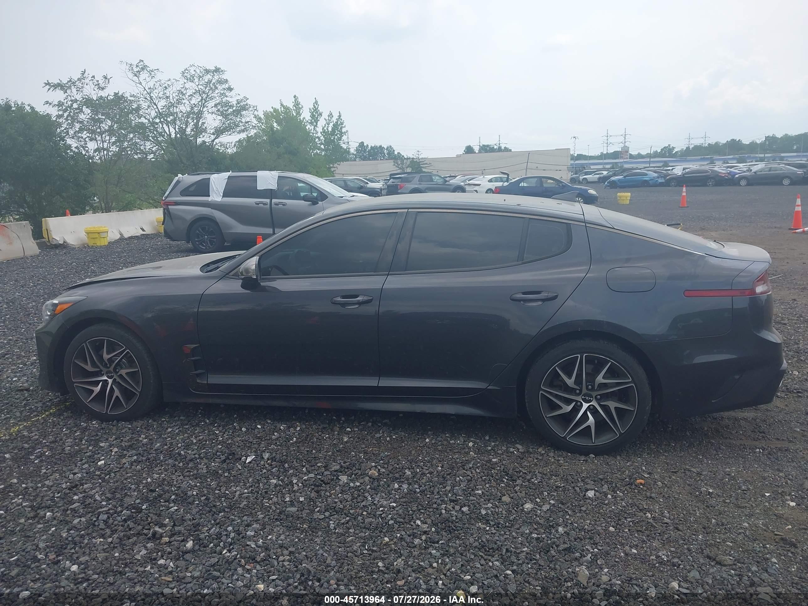 2022 KIA STINGER GT-LINE