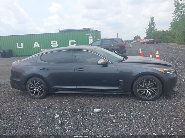 2022 KIA STINGER GT-LINE