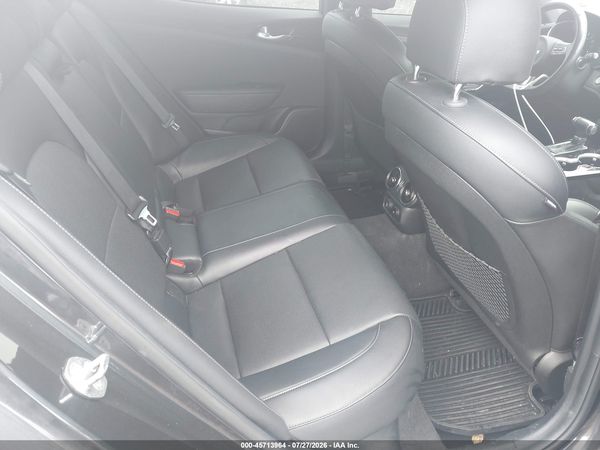 2022 KIA STINGER GT-LINE