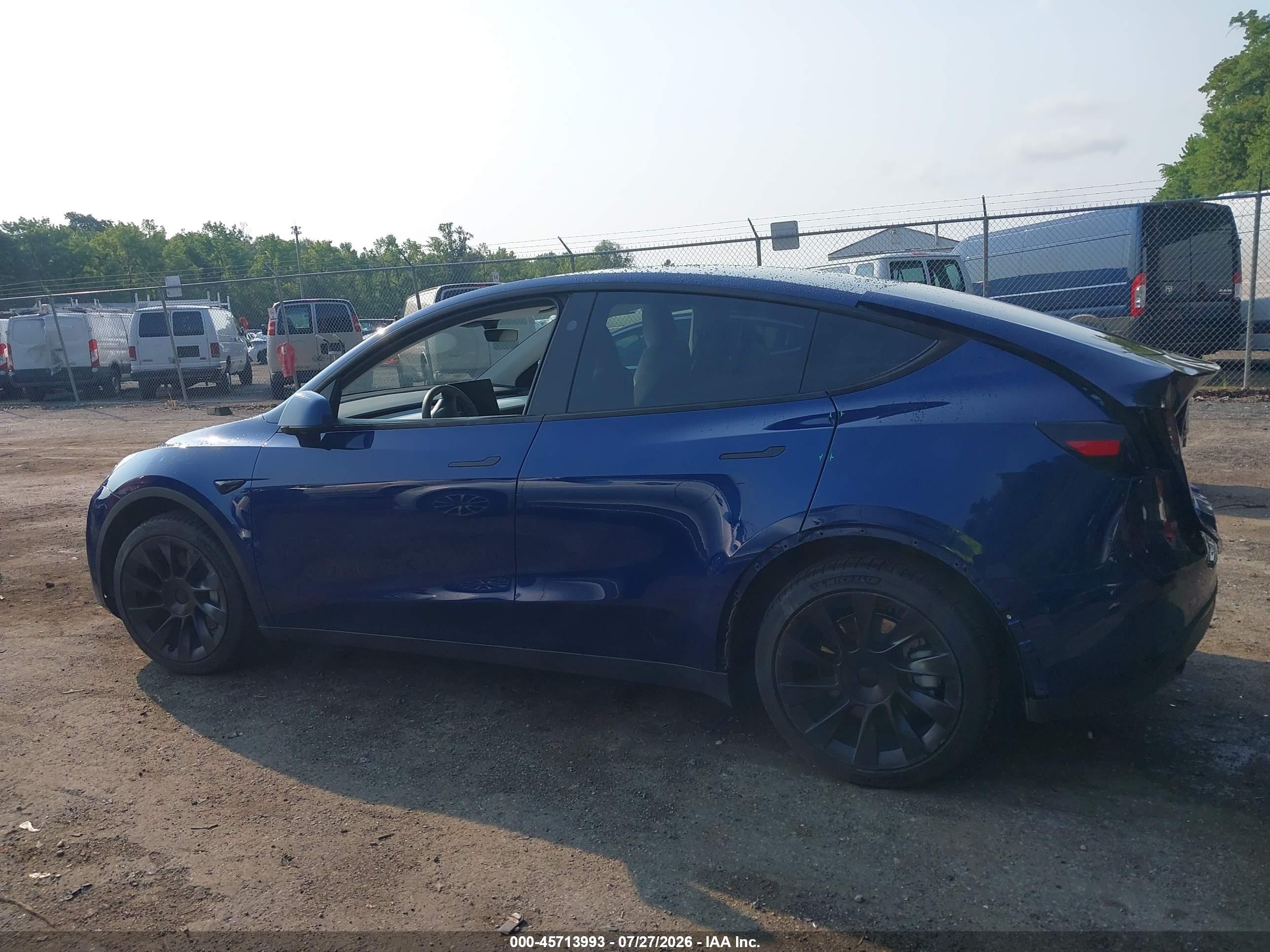 2023 TESLA MODEL Y
