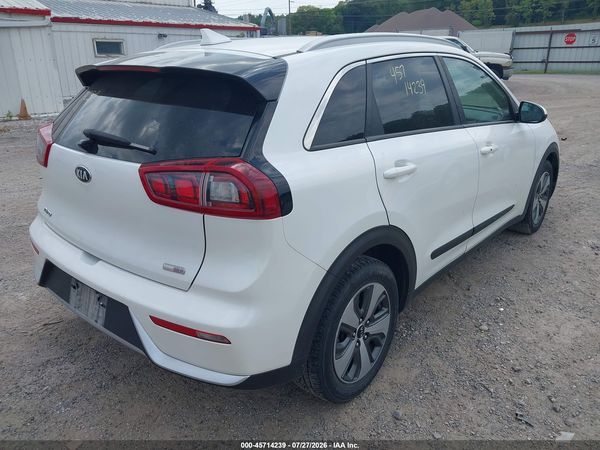 2018 KIA NIRO LX