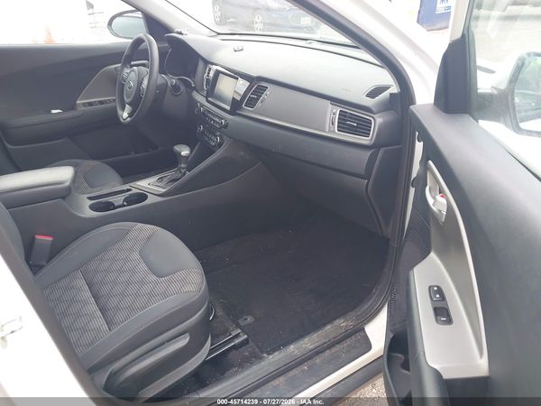2018 KIA NIRO LX