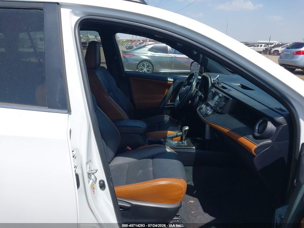 2016 TOYOTA RAV4 SE