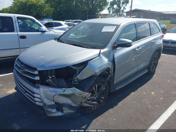 2019 TOYOTA HIGHLANDER LE