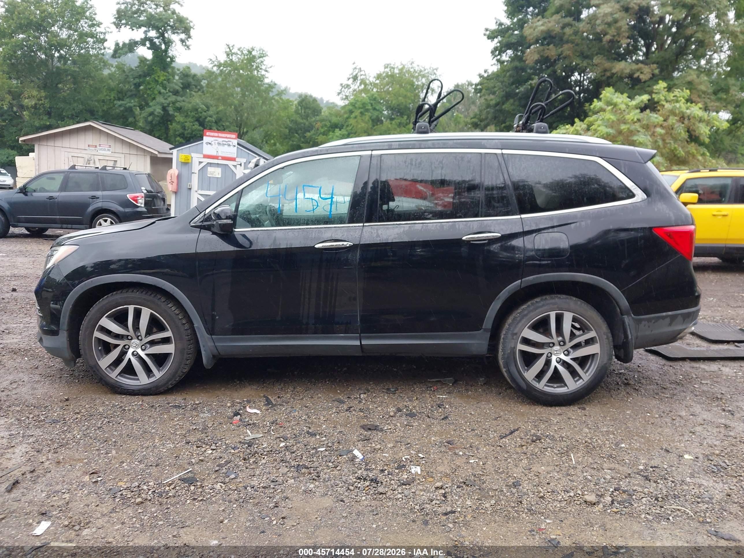 2017 HONDA PILOT TOURING
